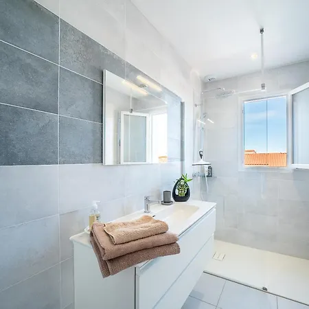 L'impertinente - Maison Climatisee Avec Jacuzzi Holiday home Pia